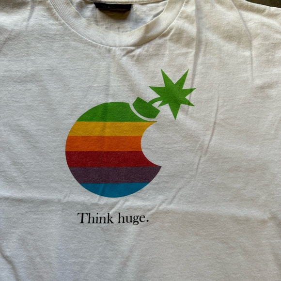 The Hundreds Apple Tshirt - Picture 2 of 5